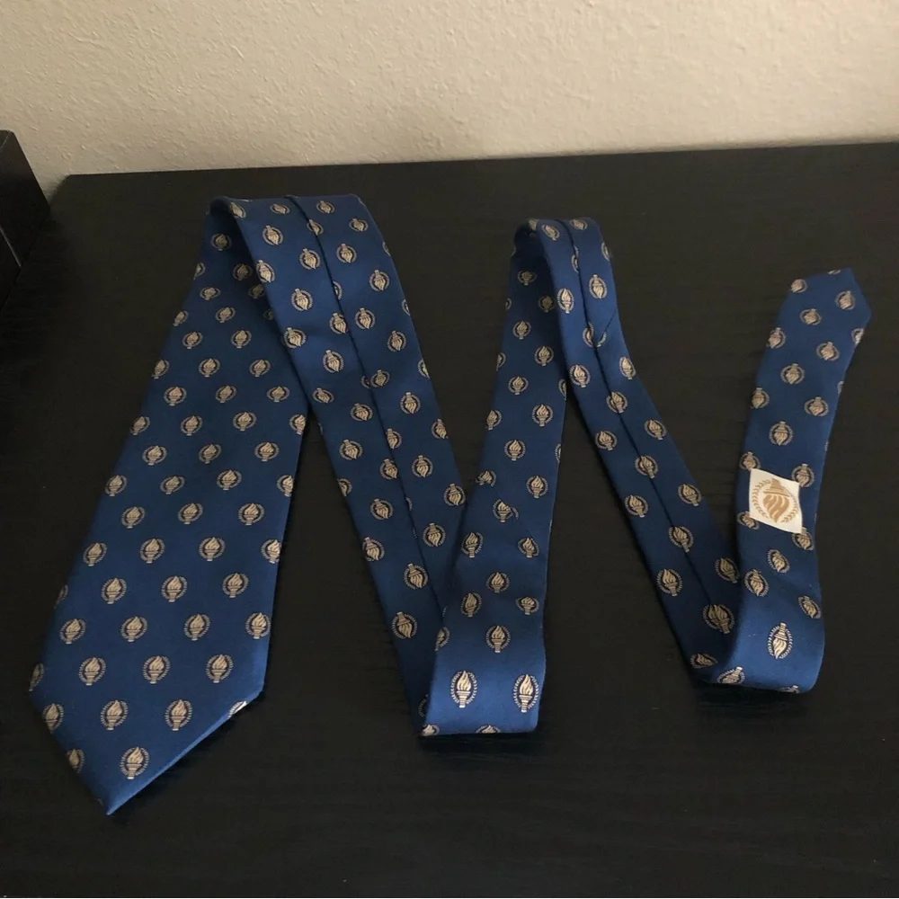 Vineyard Vines Custom Collection Men’s Silk Tie Olympic